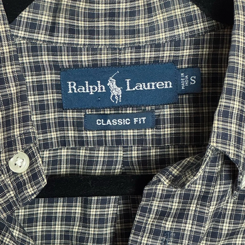 Vintage Ralph Lauren Classic Fit Button-Down Shirt – Size S